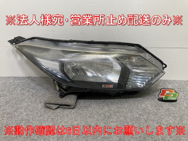 ヴェゼル/VEZEL RU1/RU2/RU3/RU4 純正 前期 右 ヘッドライト/ランプ レベライザーキセノン HID KOITO 100-18085 ホンダ(145242)