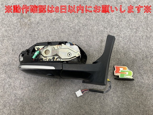 アクア/AQUA NHP10 純正 後期 右 ドアミラー 12線 ウインカーカメラ付 049705 トヨタ(145246)