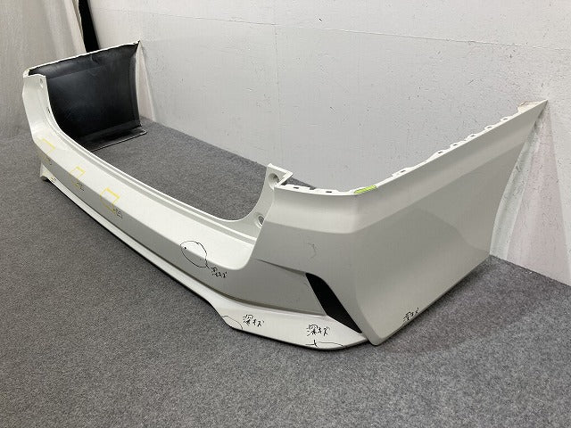 セレナ/ハイウェイスター C27/GFC27/GFNC27 純正 前期 リア バンパー 85022 5TF0H ブリリアントホワイトパール QAB 日産(145249)