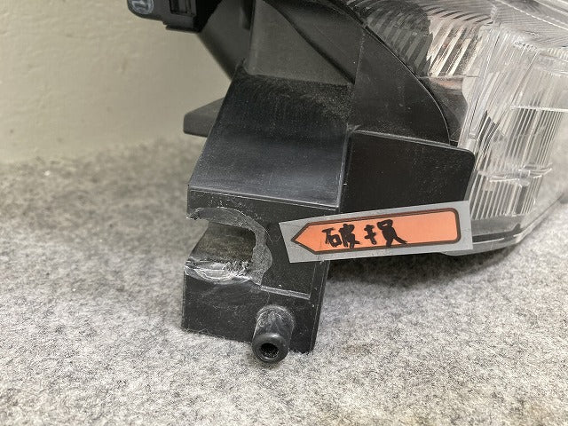 パッソ/ブーン M700A/M710A/M700S/M710S 純正 右 ヘッドライト/ランプ キセノン HID レベライザー KOITO 100-69027 トヨタ(145250)