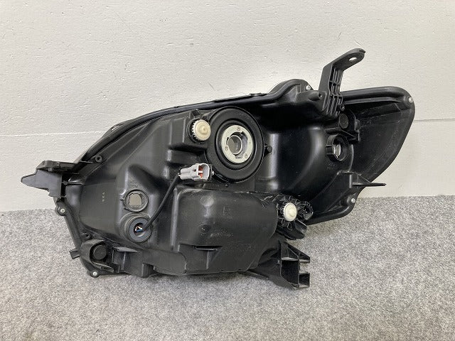 パッソ/ブーン M700A/M710A/M700S/M710S 純正 右 ヘッドライト/ランプ キセノン HID レベライザー KOITO 100-69027 トヨタ(145250)