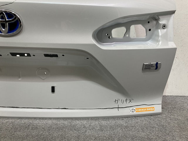 カローラ クロス ZSG10/MXGA10 ハイブリッド/ZVG11/ZVG15/ZVG13/ZVG16 純正 リアゲート/バックドア/リアハッチ プラチナホワイト(145253)