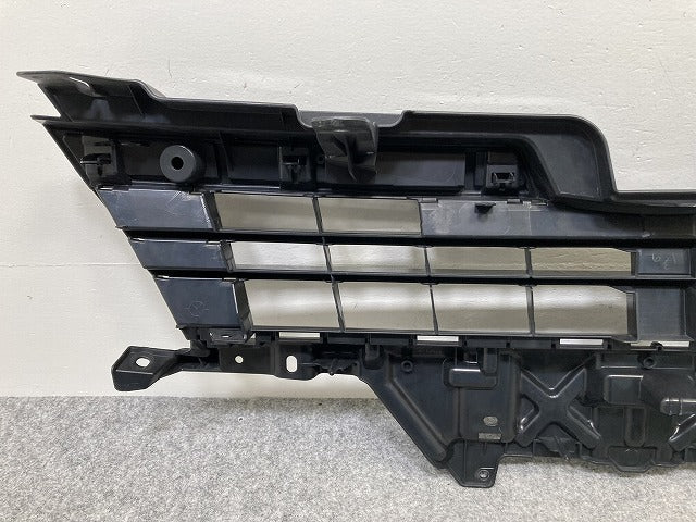 ヴォクシー VOXY 80系/ZRR80W/ZRR85W/ZRR80G/ZRR85G ハイブリッド/ZWR80W/ZWR80G 純正 前期 フロントグリル 53111-28680/710 202(145258)