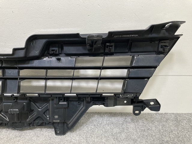 ヴォクシー VOXY 80系/ZRR80W/ZRR85W/ZRR80G/ZRR85G ハイブリッド/ZWR80W/ZWR80G 純正 前期 フロントグリル 53111-28680/710 202(145258)