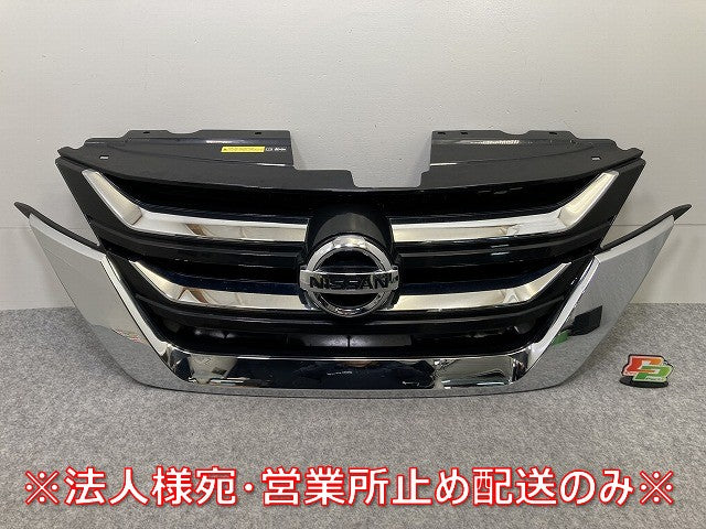セレナ/ハイウェイスター C27/GFC27/GFNC27 純正 前期 フロント グリル/ラジエーターグリル 62310 5TF0A/B ブラック ソリッド 日産(145261)