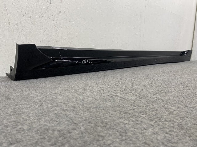 オーラ/AURA FE13/NISMO/ニスモ 純正 左 サイドステップ/サイドスカート 76853 6XL0H ミッドナイトブラック GAT 日産(145265)