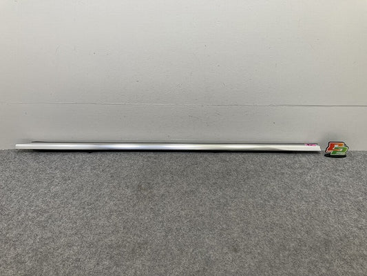 新品!Eクラス/AMG W213 純正 右 リア ドア シーリングレール/メッキモール 213 730 36 07 Q001 2137303607 メルセデスベンツ(145272)