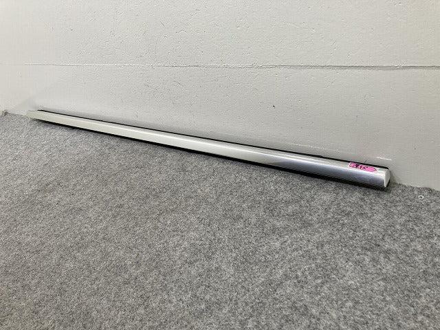 新品!Eクラス/AMG W213 純正 右 リア ドア シーリングレール/メッキモール 213 730 36 07 Q001 2137303607 メルセデスベンツ(145272)