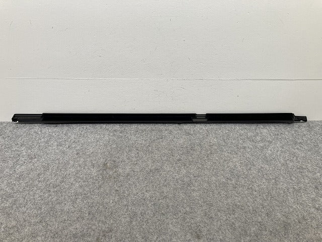 新品!Eクラス/AMG W213 純正 右 リア ドア シーリングレール/メッキモール 213 730 36 07 Q001 2137303607 メルセデスベンツ(145272)