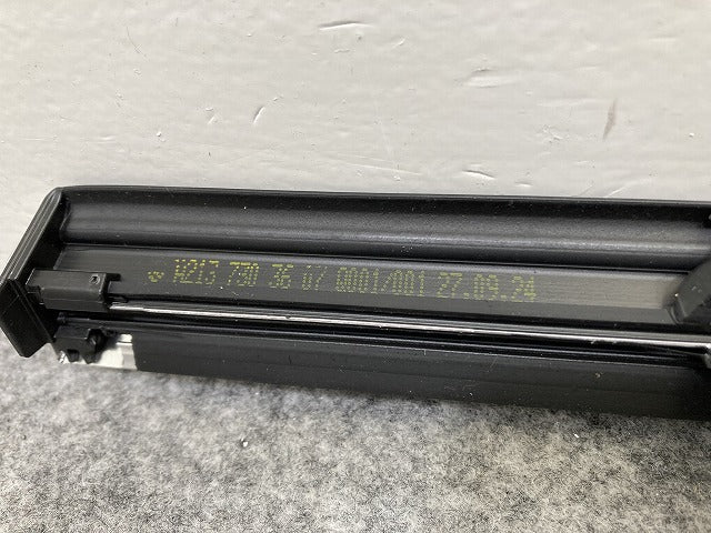 新品!Eクラス/AMG W213 純正 右 リア ドア シーリングレール/メッキモール 213 730 36 07 Q001 2137303607 メルセデスベンツ(145272)