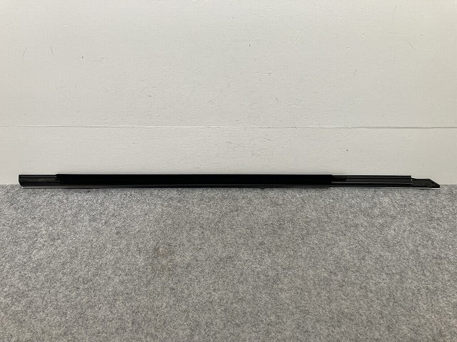 新品!Cクラス W205 純正 左 フロント ドア シーリングレール/ベルトモール 205 720 4333 A 2057204333 メッキ メルセデスベンツ(145274)