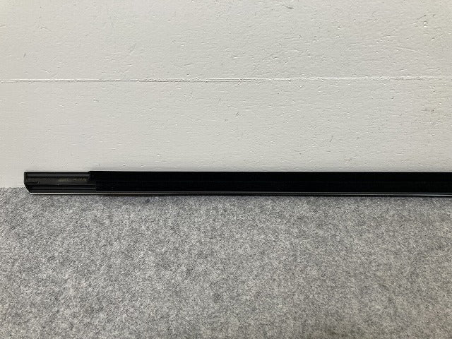新品!Cクラス W205 純正 左 フロント ドア シーリングレール/ベルトモール 205 720 4333 A 2057204333 メッキ メルセデスベンツ(145274)