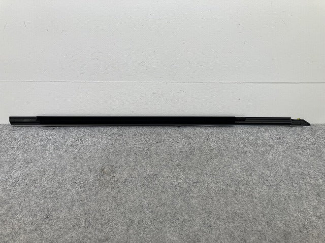 新品!Cクラス 純正 左 フロント ドア シーリングレール/ベルトモール 205 720 4333 A 2057204333 メッキ メルセデスベンツ(145275)