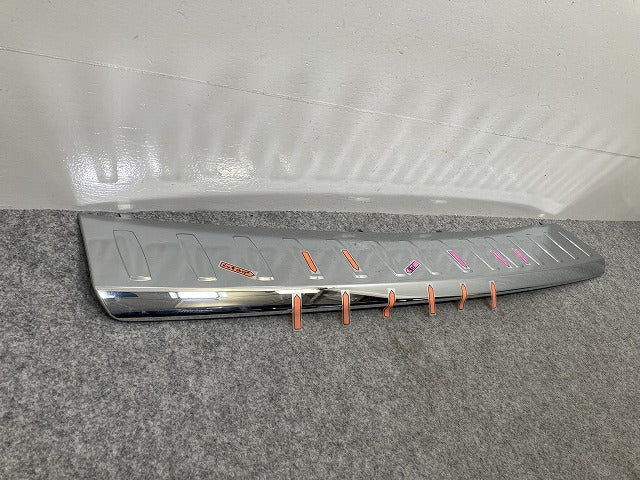 新品!Mクラス/ML W166 純正 リア ステッププレートカバー A166 885 2174 メッキ メルセデスベンツ(145276)