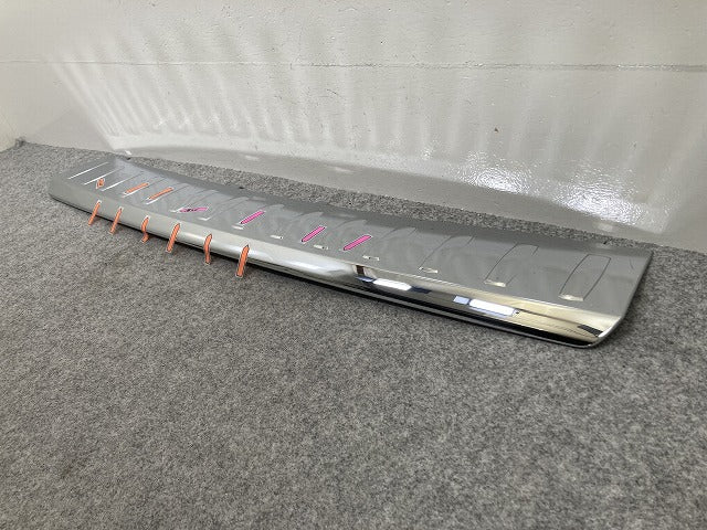 新品!Mクラス/ML W166 純正 リア ステッププレートカバー A166 885 2174 メッキ メルセデスベンツ(145276)