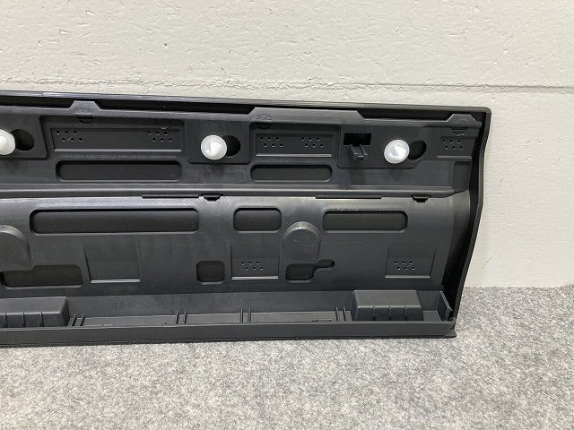 新品!XC40 XB系 左 リア ドア サイドパネル 32409186 素地 ボルボ(145277)
