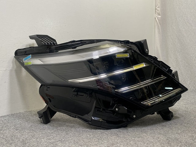 セレナ C28/NC28/FC28/FNC28 e-POWER/GC28/GFC28 純正 右 ヘッドライト/ランプ レベライザーLED 刻印E KOITO 100-2379Y 日産(145289)