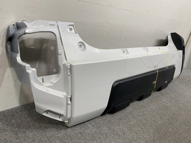 タフト LA900S/LA910S 純正 リア バンパー 52159-B2C20 シャイニングホワイトパール W25 ダイハツ(145291)