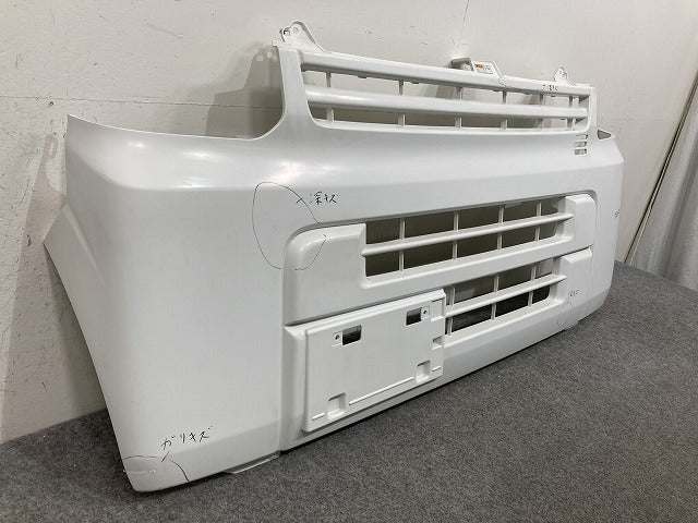 エブリィ/クリッパー NV100/スクラム/ミニキャブ DA17V/DR17V/DG17V/DS17V 純正 フロント バンパー 71711-64P1 スペリアホワイト(145294)