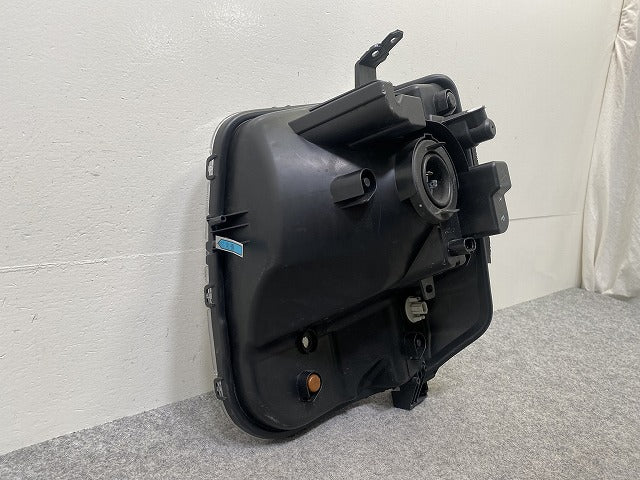エブリィ/クリッパー NV100/スクラム DA17V/DR17V/DG17V 純正 右 ヘッドライト/ランプ ハロゲン  LE14C6327 26705-4A02A スズキ(145297)