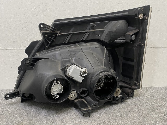ダイナ/デュトロ U700/C700系(2t積系/ワイドキャブ) 純正 右 ヘッドライト/ランプ レベライザーハロゲン KOITO 37-12/100-79778(145304)