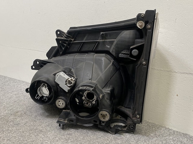 ダイナ/デュトロ U700/C700系(2t積系/ワイドキャブ) 純正 右 ヘッドライト/ランプ レベライザーハロゲン KOITO 37-12/100-79778(145304)