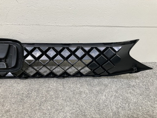 新品!フィット RS/GR3/GS4 純正 フロント グリル/ラジエーターグリル 71201-TZA-901-M1 71201-TZA-901 素地 ホンダ(145305)