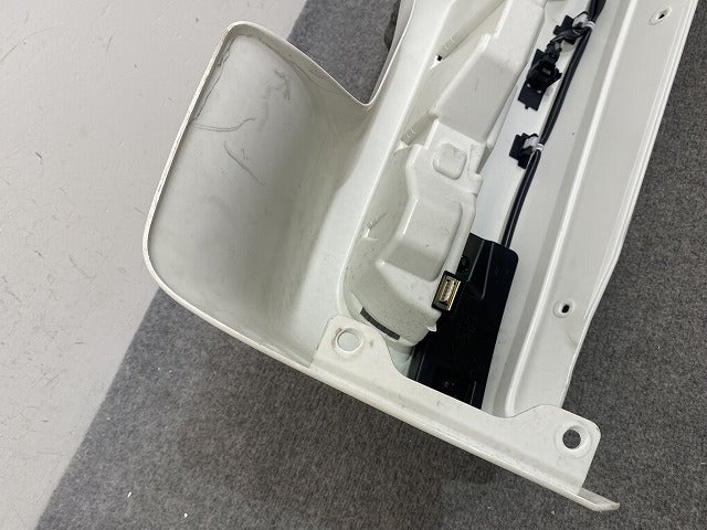 クリッパー NV100/ミニキャブ/タウンボックス U61V U62V U61T U62T U61W U62W U71V U72V U71T U72T  純正 リアバンパー ソナー付(145314)