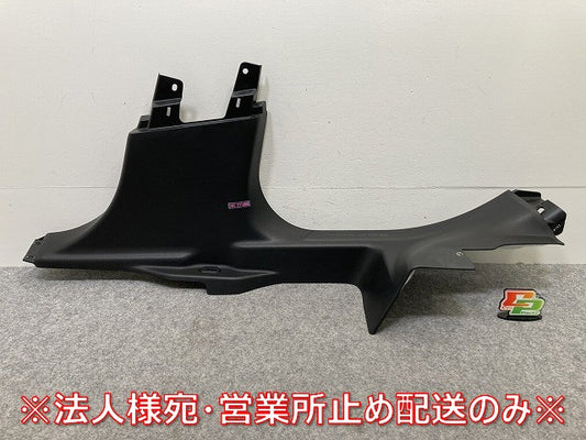 レヴァンテ MLE30E/MLE30D/MLE30A 純正 右 リア スカッフプレート 670040377 素地 マセラティ(145326)