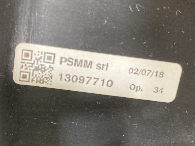 レヴァンテ MLE30E/MLE30D/MLE30A 純正 右 リア スカッフプレート 670040377 素地 マセラティ(145326)