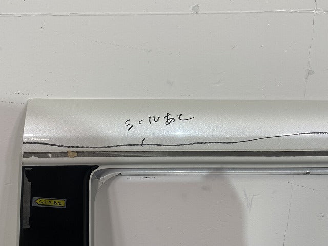 ムーヴ キャンバス/キャンパス ブラックアクセント LA800S/LA810S 純正 左 スライドドア パールホワイトIII W24 ダイハツ(145333)