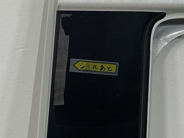 ムーヴ キャンバス/キャンパス ブラックアクセント LA800S/LA810S 純正 左 スライドドア パールホワイトIII W24 ダイハツ(145333)