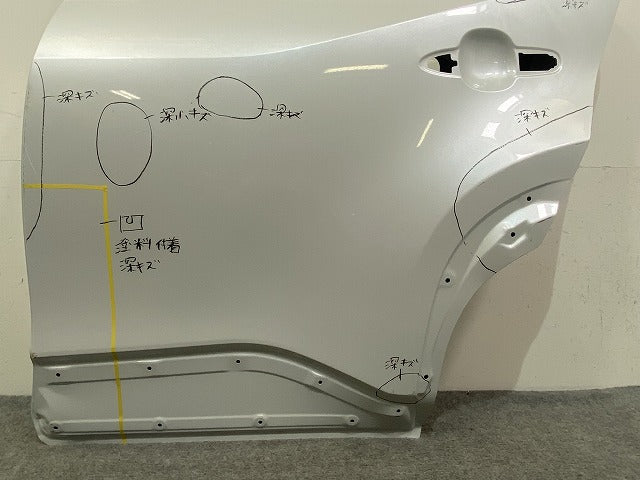 ヤリスクロス MXPB10/MXPB15 ハイブリッド/MXPJ10/MXPJ15 純正 左 リア ドア プラチナホワイトパールマイカ 089 トヨタ(145335)
