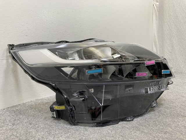 ルークス ハイウェイスター B44A/B45A/B47A/B48A 純正 右 ヘッドライト/ランプ LED レベライザー 刻印Y KOITO 100-23779 日産(145340)