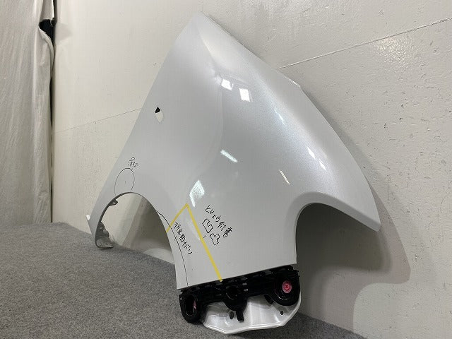 タント/シフォン LA650S/LA660S LA650F/LA660F 純正 右 フロント フェンダー シャイニングホワイトパール W25 ダイハツ(145342)