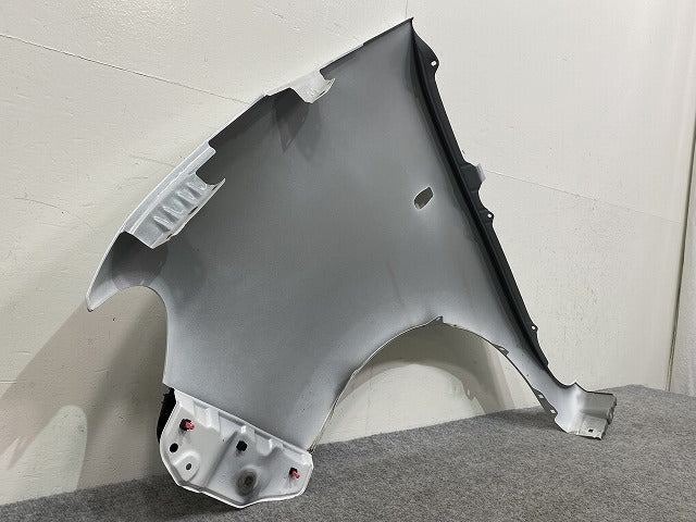 タント/シフォン LA650S/LA660S LA650F/LA660F 純正 右 フロント フェンダー シャイニングホワイトパール W25 ダイハツ(145342)