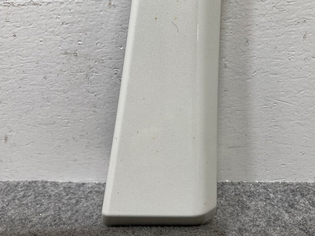 セレナ/ハイウェイスター C27/GFC27/GFNC27 純正 右 フロント フェンダープロテクター 63872 5TA0B ブリリアントホワイト(145343)