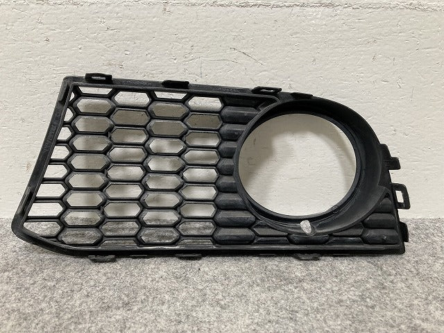 5シリーズ Mスポーツ F10/F11 純正 右 フロント ロア グリル 5111-7906198 素地 BMW(145367)