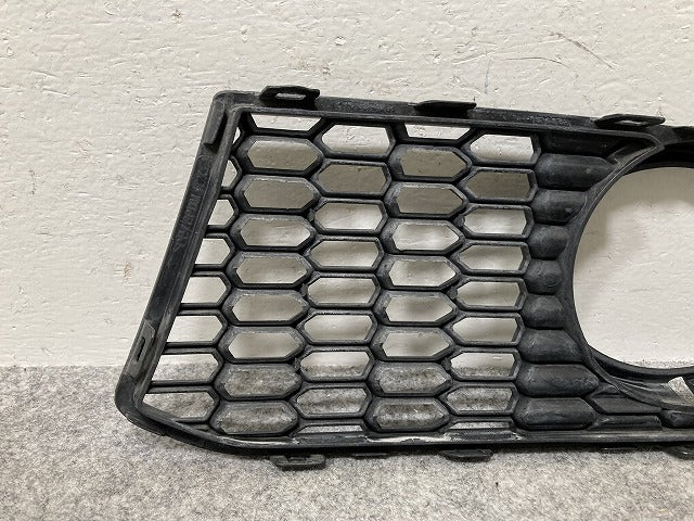 5シリーズ Mスポーツ F10/F11 純正 右 フロント ロア グリル 5111-7906198 素地 BMW(145367)