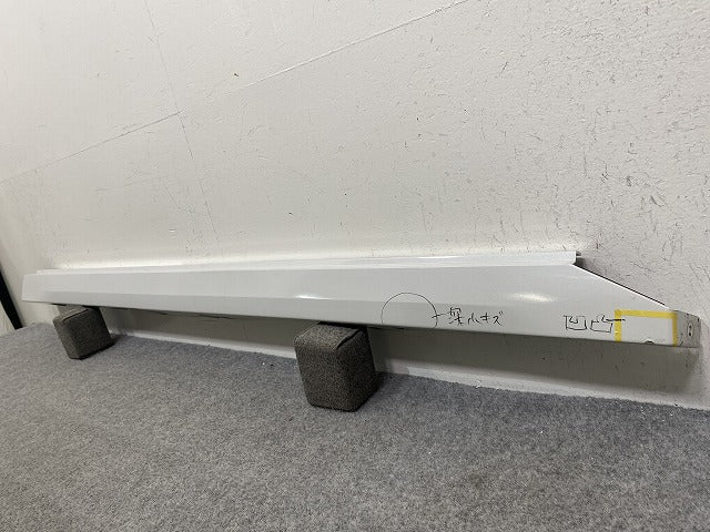 ルークス ハイウェイスター/eKクロススペース B44A/B45A/B47A/B48A B34A/35/37/38純正 右サイドステップ/センサー付き 76850 7NC-0(145385)