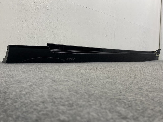 マークX 130系/GRX130/GRX133/GRX135 純正 左 サイドステップ/サイドスカート 75860-22130 ブラック 202 トヨタ(145386)
