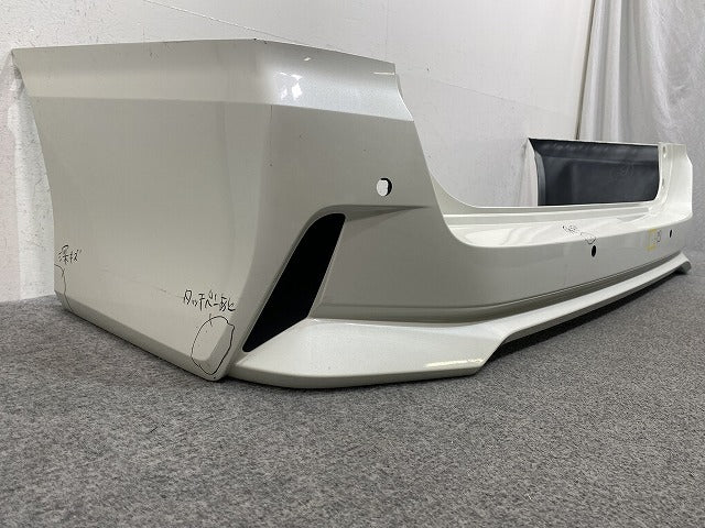 セレナ/ハイウェイスター C27/GFC27/GFNC27 純正 前期 リア バンパー 85022 5TF0H ブリリアントホワイトパール QAB 日産(145420)