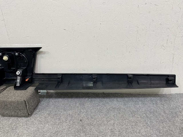 ヴォクシー VOXY 90系/ZWR90W/ZWR95W/MZRA90W/MZRA95W 純正 リア ガーニッシュ 76801-V1030/76811-V1030 ブラック ソリッド トヨタ(145441)