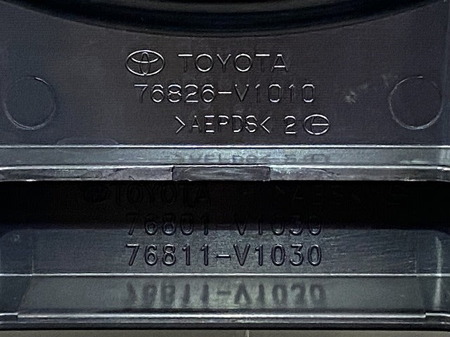 ヴォクシー VOXY 90系/ZWR90W/ZWR95W/MZRA90W/MZRA95W 純正 リア ガーニッシュ 76801-V1030/76811-V1030 ブラック ソリッド トヨタ(145441)