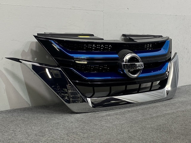 セレナ/ハイウェイスター e-POWER C27/HFC27 純正 前期 フロント グリル/ラジエーターグリル カメラ穴付 62310 5TF0A /0B ブラック(145443)