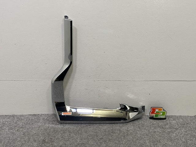 ヴォクシー VOXY 90系/ZWR90W/ZWR95W/MZRA90W/MZRA95W 右 フロント グリルモール メッキ ガーニッシュ 53123-V1020  トヨタ(145445)