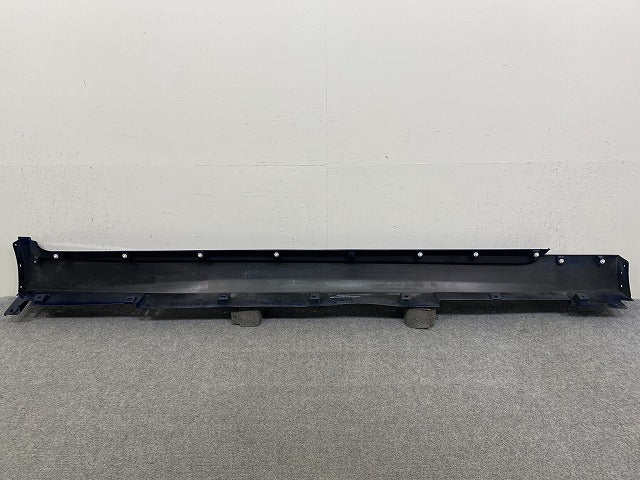 スカイライン/SKYLINE V37/YV37/HV37/HNV37/ZV37 純正 左 サイドステップ/サイドスカート 76851 4GA0H オーロラフレアブルーパール(145464)
