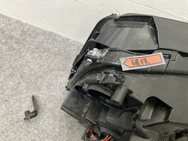ランドクルーザー/ランクル 250/TRJ250W/GDJ250W 純正 左 ヘッドライト/ランプ レベライザーLED 刻印4V ICHIKOH 60-343(145483)