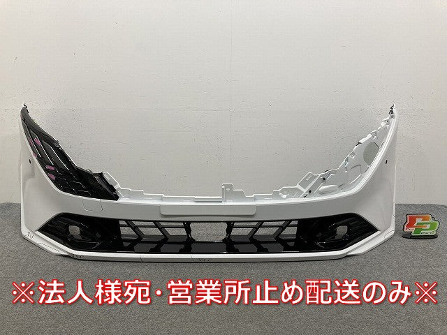 ノート/NOTE E13/SNE13 純正 後期 フロント バンパー ロアグリル付 62022 6XK0H ピュアホワイトパール QAC 日産(145494)