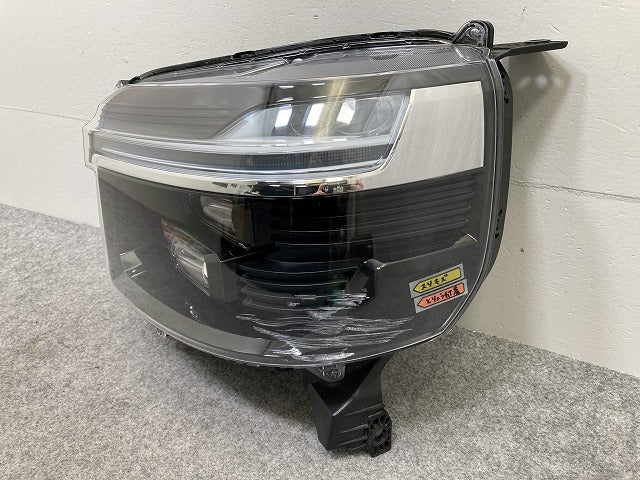 N-BOX/NBOX Nボックス カスタム/JF5/JF6 純正 左 ヘッドライト/ランプ LED レベライザー 刻印J STANLEY W6712 ホンダ(145496)